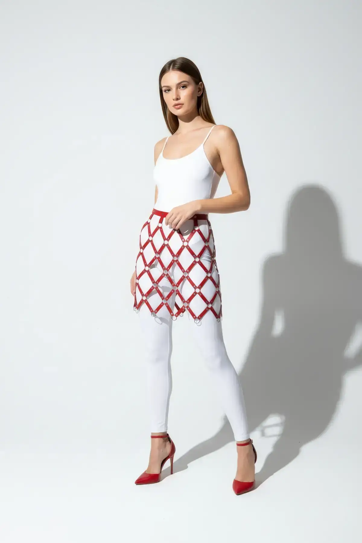 Kırmızı Baklava Desenli Halka Detaylı Deri Mini Etek SH694