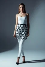 Siyah Kafes ve Halka Detaylı Deri Mini Etek SH694 - Image 3