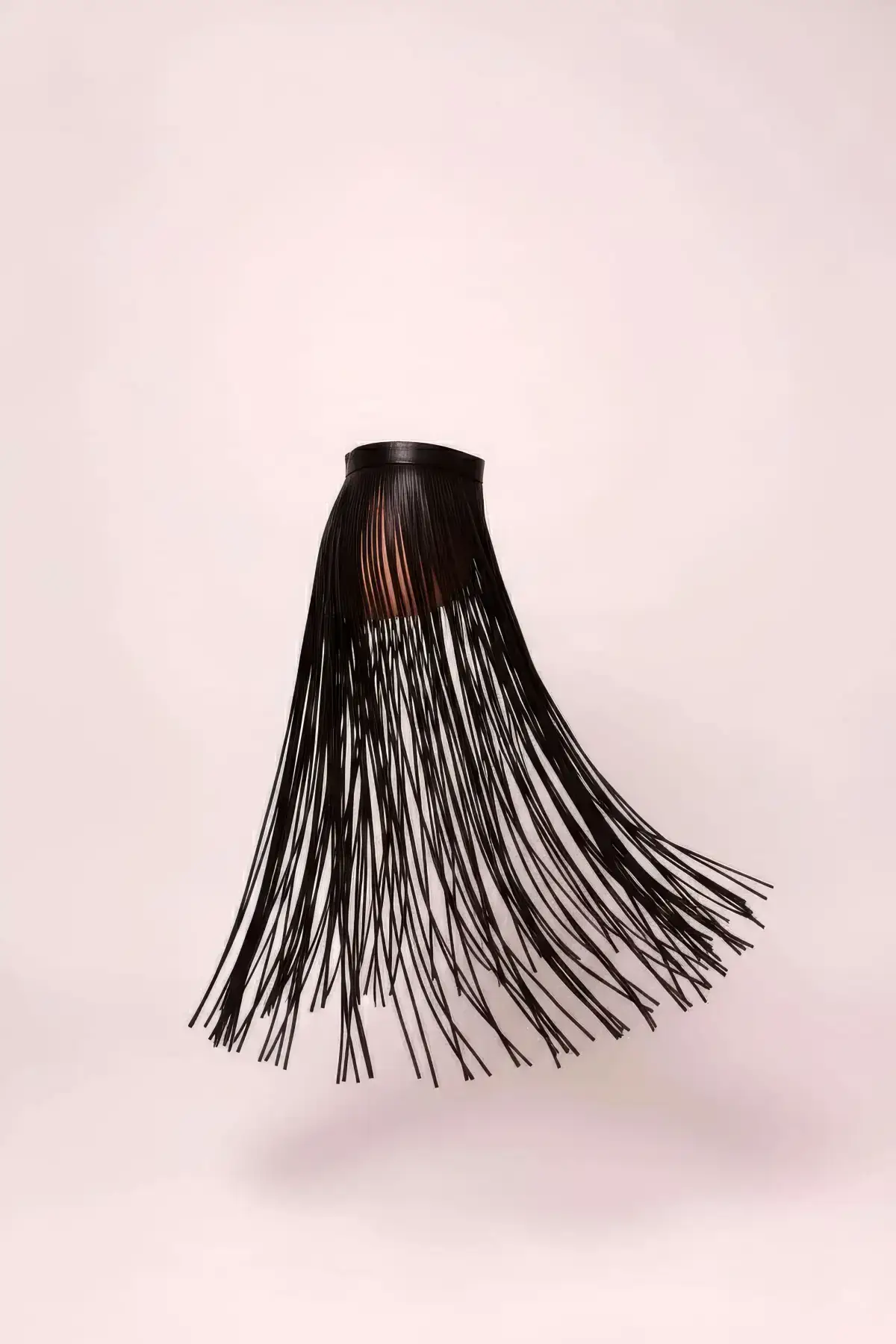 136682.webp Siyah İp Detaylı Yüksek Bel Uzun Deri Etek SH1088 - Image 1