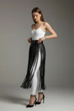 Siyah İnce Şerit Detaylı Deri Etek SH1090 - Image 3