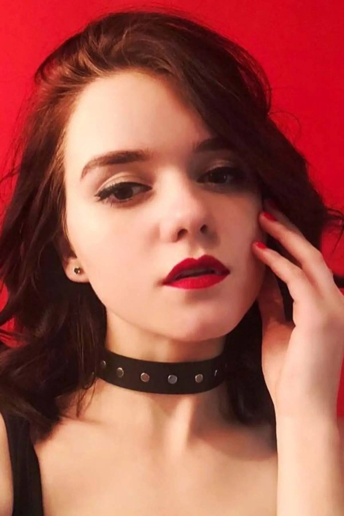 Siyah Zımba Detaylı Ayarlanabilir Deri Choker SH670